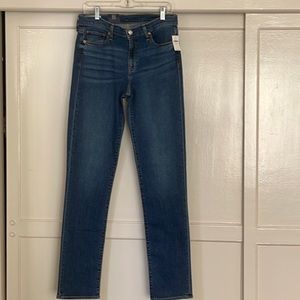 Straight, mid rise jeans.